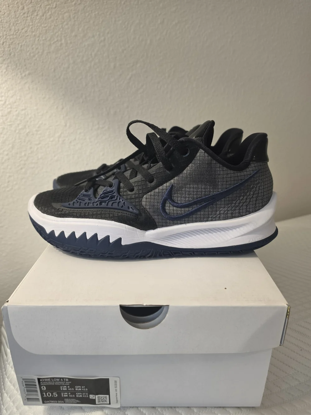 Nike Kyrie Low 4 TB - Size 9 - Picture 1 of 7